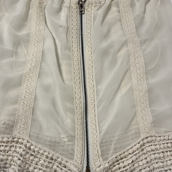 Women’s ivory top with twist rope strap - Picture 7 of 7